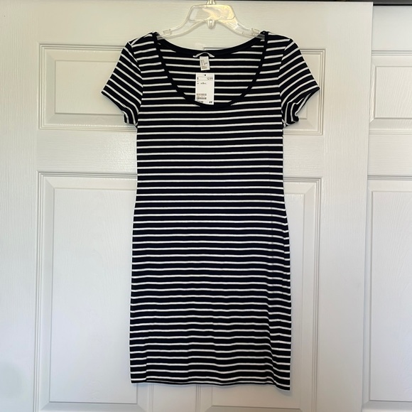 H&M - Striped Print Pointed Hem Chiffon Dress
